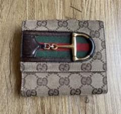 GUCCI財布のサムネイル