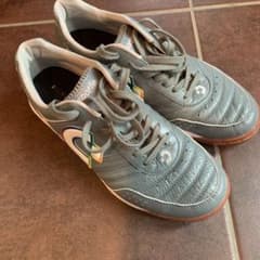 デスポルチ　desporte フットサルシューズ　27センチのサムネイル