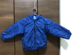 patagonia 星柄フード付きナイロンジャケット 12Mくらいのサムネイル