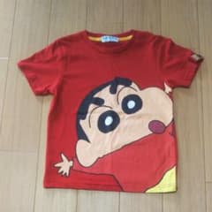 クレヨンしんちゃんTシャツ　１３０センチのサムネイル