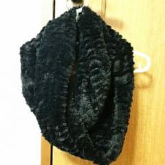美品黒スヌードのサムネイル