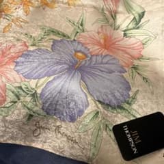 新品JIM THOMPSON シルクスカーフ 美品❣️のサムネイル
