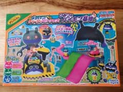 ひみつのバイキン基地 アンパンマンのサムネイル