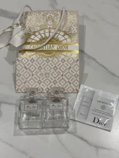 Miss Dior　香水　空き瓶2つセット 他サンプル、ショッパー付きのサムネイル