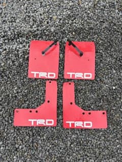 ハイエース　trd マッドフラップのサムネイル