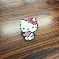 サンリオキャラクターズ サプライズ ピンバッジ ハローキティのサムネイル