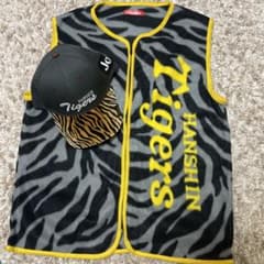 阪神タイガース フリースベスト キャップ - メルカリ