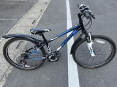 【美品】TREK トレック　マウンテンバイク MT220 ※引き取り推奨 美品】TREK トレック マウンテンバイク MT220 ※引き取り推奨 - メルカリ