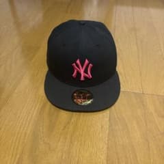 NEW ERA ニューヨークヤンキース キャップ ブラック ピンクのサムネイル