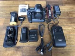 Canon キヤノン EOS-1 Ds Mark IIのサムネイル