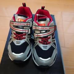 瞬足　20.0cm　キッズスニーカー シルバー/ブラック/レッドのサムネイル