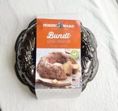 新品】ノルディックウェア Autumn Wreath Bundt Pan - メルカリ