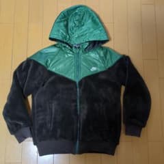 Nike リバーシブルフリースジャケット フード付き 緑/黒のサムネイル
