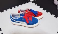 (レア)PUMA スウェード 赤×青 25.5cm スニーカー 色違いデザインのサムネイル
