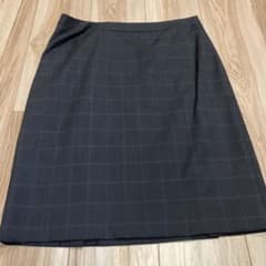 美品！定価10000円のタイトスカート！のサムネイル