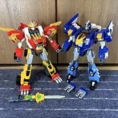 タカラトミー トミカ アースグランナー レオチーター　イーグルシャーク　ロボのサムネイル
