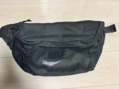 NIKE TECH HIP PACKBA5751ナイキ ボディバッグ【最終値下】のサムネイル