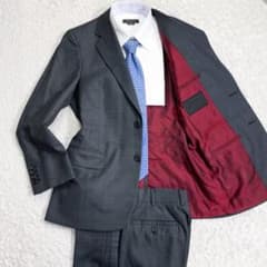 美品PRADA スーツ 46-8C チャコールグレー バーズアイ イタリア製 美品PRADA スーツ 46-8C チャコールグレー バーズアイ イタリア製