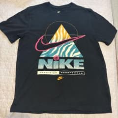 NIKE グラフィック Tシャツ ブラック Lサイズのサムネイル