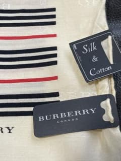 BURBERRY LONDON 大判ハンカチ シルク スカーフ2900未使用 - メルカリ