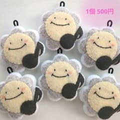 にこちゃん　スマイルフラワー　野球おまもり　13個 にこちゃん スマイルフラワー 野球おまもり 13個 - メルカリ