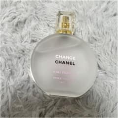 シャネル チャンスオータンドゥル ヘアオイル　少し大きめの巾着付♪のサムネイル