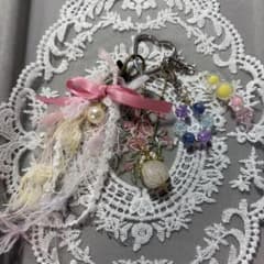じゃらじゃらキーホルダー♡ハンドメイドのサムネイル