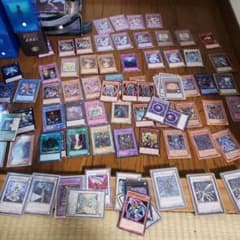 遊戯王カード 引退品 大量 値下げ可のサムネイル