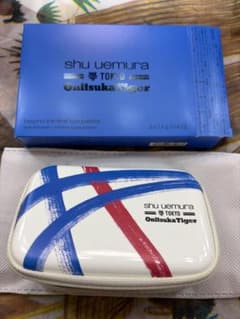 shu uemura Onitsuka Tiger アイパレットのサムネイル
