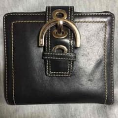 coach 二つ折り財布のサムネイル