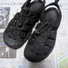 KEEN サンダル ブラック26センチ - メルカリ