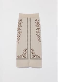 eaphi scarf motif knit skirt beige short - メルカリ