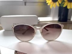 Calvin Klein キャットアイサングラス ケース付きのサムネイル