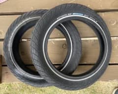 自転車タイヤ　シュワルベ　ビックアップル　12x2.00のサムネイル