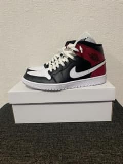 NIKE JORDAN 1 MID WMNSのサムネイル