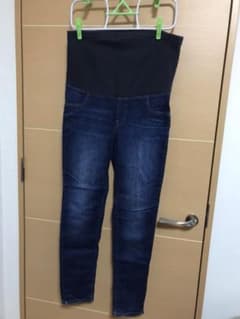 ユニクロ マタニティパンツ マタニティデニムのサムネイル