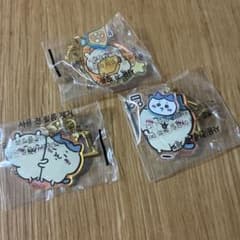 ちいかわ アクリルキーホルダー 3種セット　韓国のサムネイル