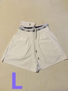 alo ショートパンツ ホワイト　　レディース　調整可能　Lのサムネイル
