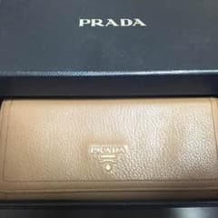 【プラダ長財布】✨値引きしました！15,000円のサムネイル