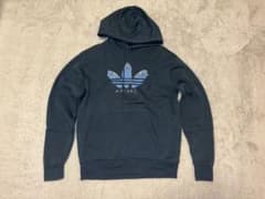 adidas originals パーカー　紺　スケートボードーのサムネイル