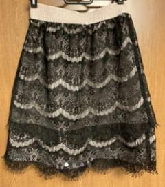 レース　スカート　スカラップ　ベージュ　ブラックのサムネイル