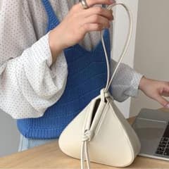 【1点のみ】ハンドバッグ、三角トート、ホワイトミニトート、韓国ファッションのサムネイル