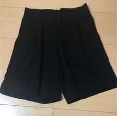 ショートパンツのサムネイル