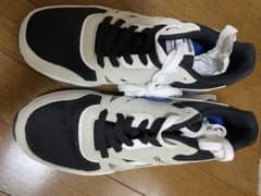 Reebokのサムネイル