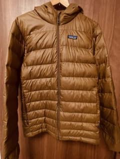 Patagonia ブラウン ダウンジャケット - メルカリ