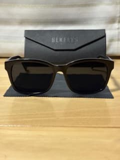 フ*ー様 BLKFLYS ブラックサングラス ケース付きのサムネイル