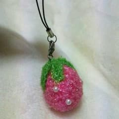 いちごストラップのサムネイル