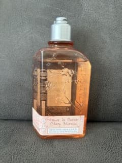 L'OCCITANE チェリーブロッサム シャワージェルa 250ml - メルカリ