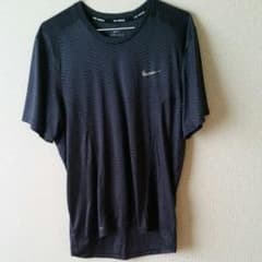 Tシャツのサムネイル