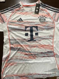adidas FC Bayern München ユニフォームのサムネイル